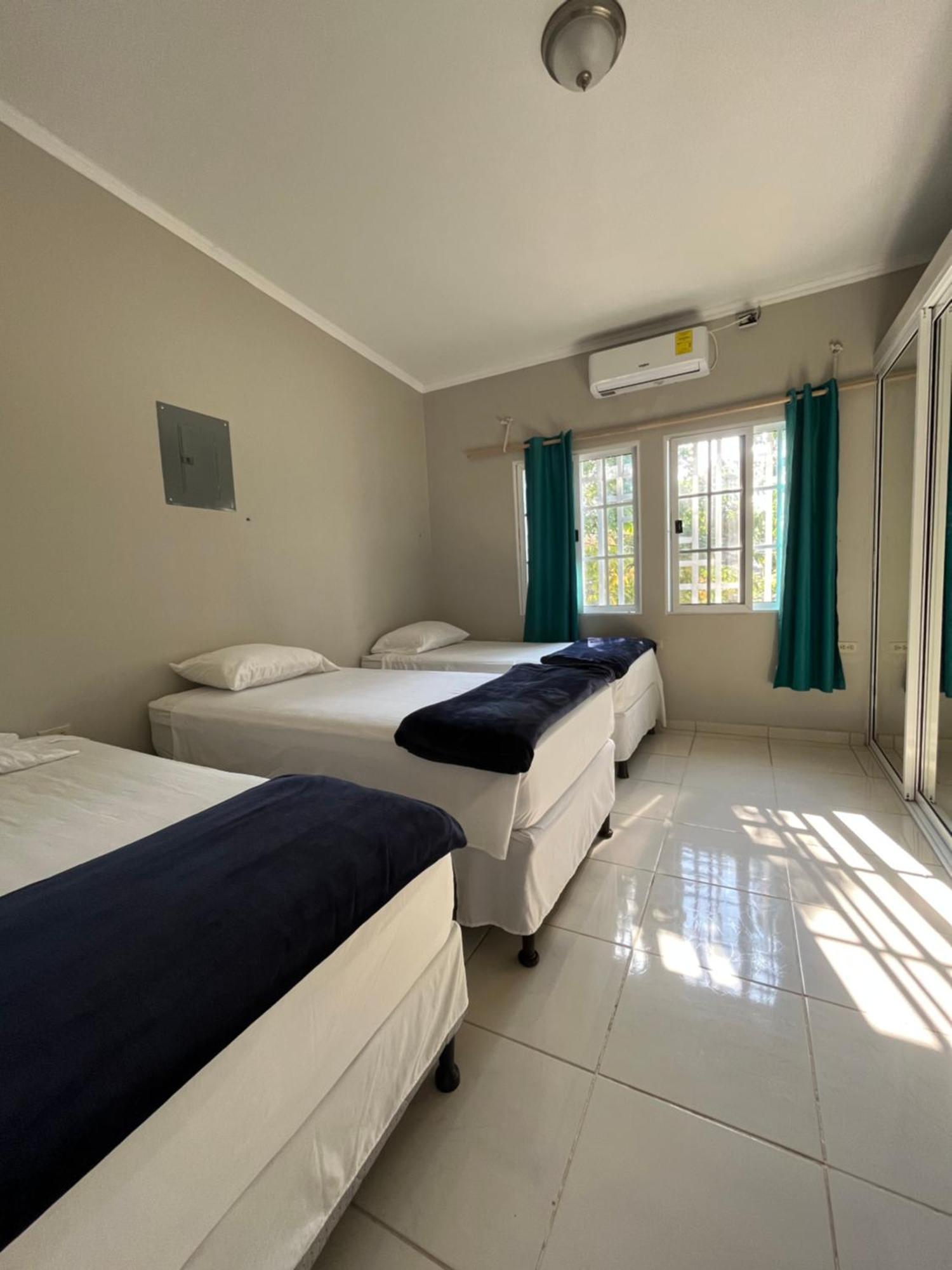 Mangohosting Hotel Comayagua Eksteriør billede