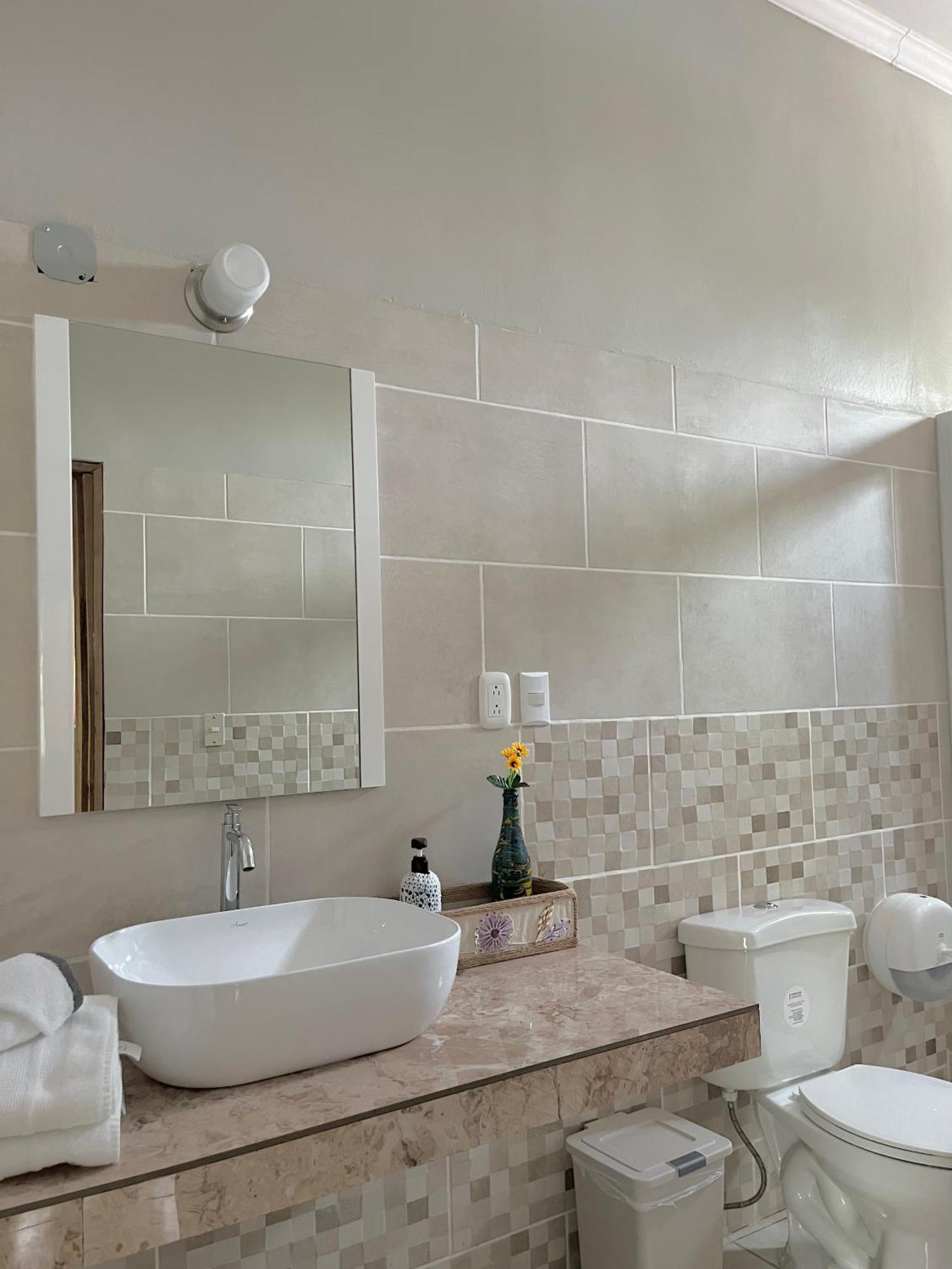 Mangohosting Hotel Comayagua Eksteriør billede