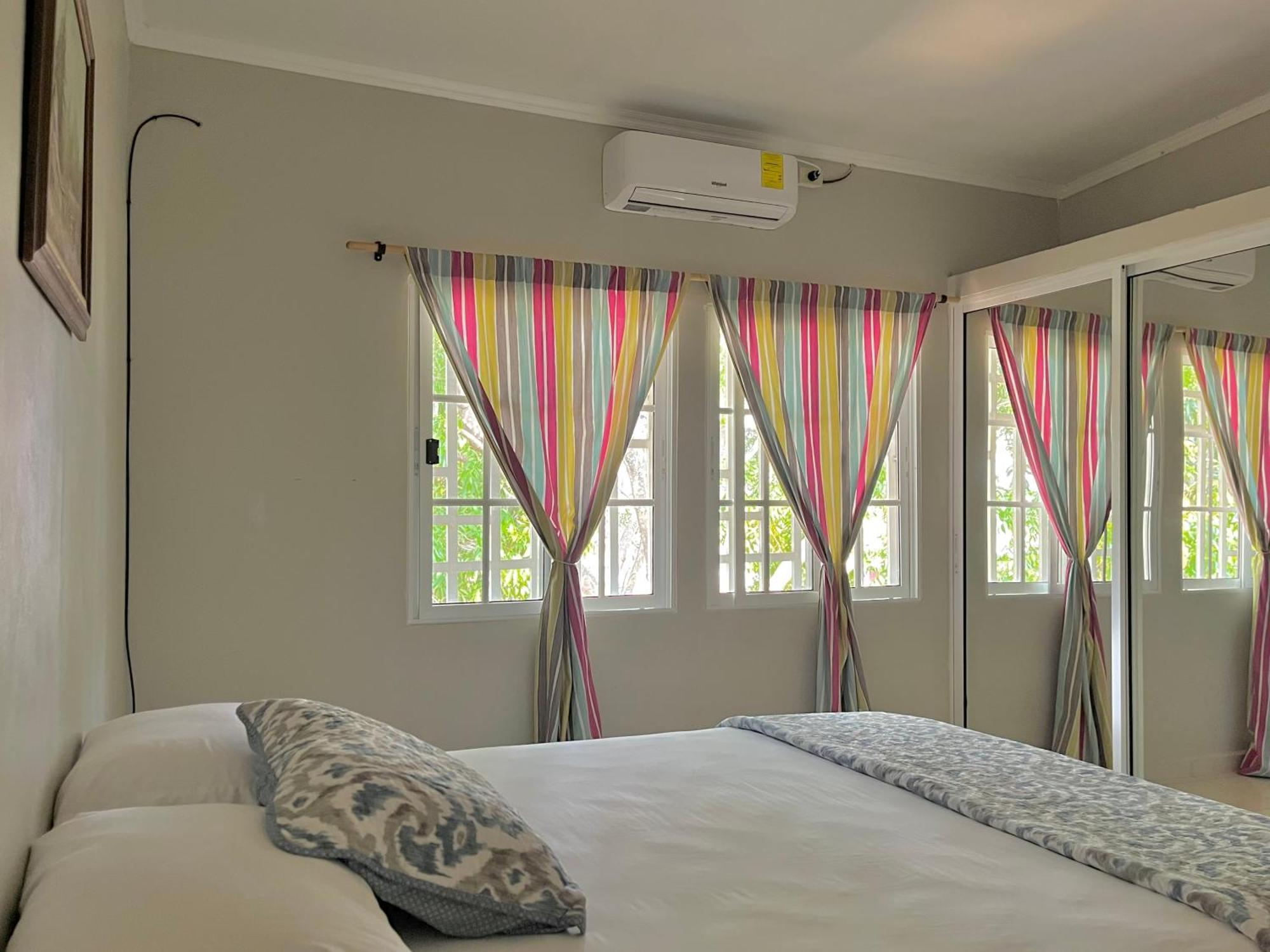 Mangohosting Hotel Comayagua Eksteriør billede