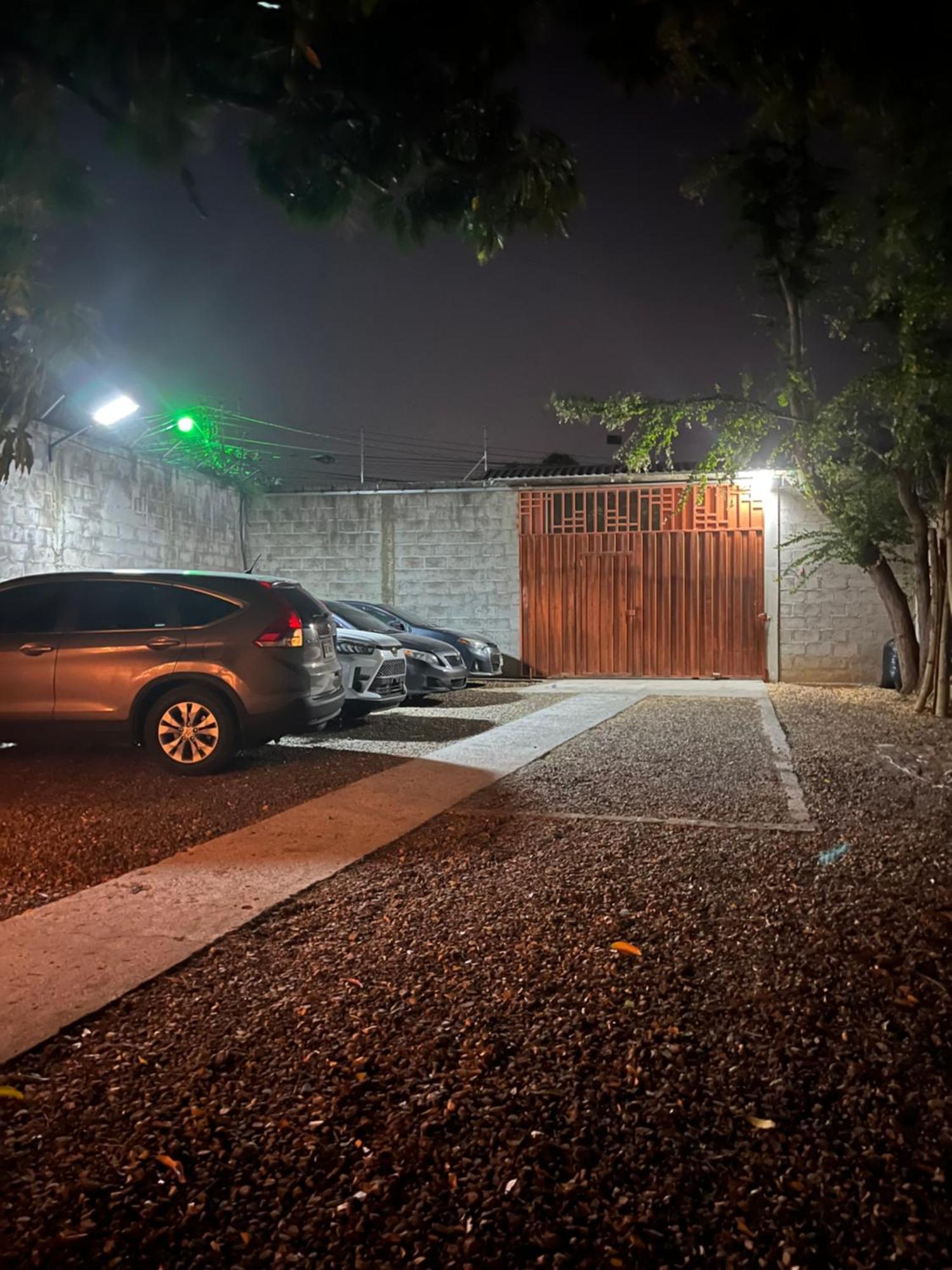 Mangohosting Hotel Comayagua Eksteriør billede