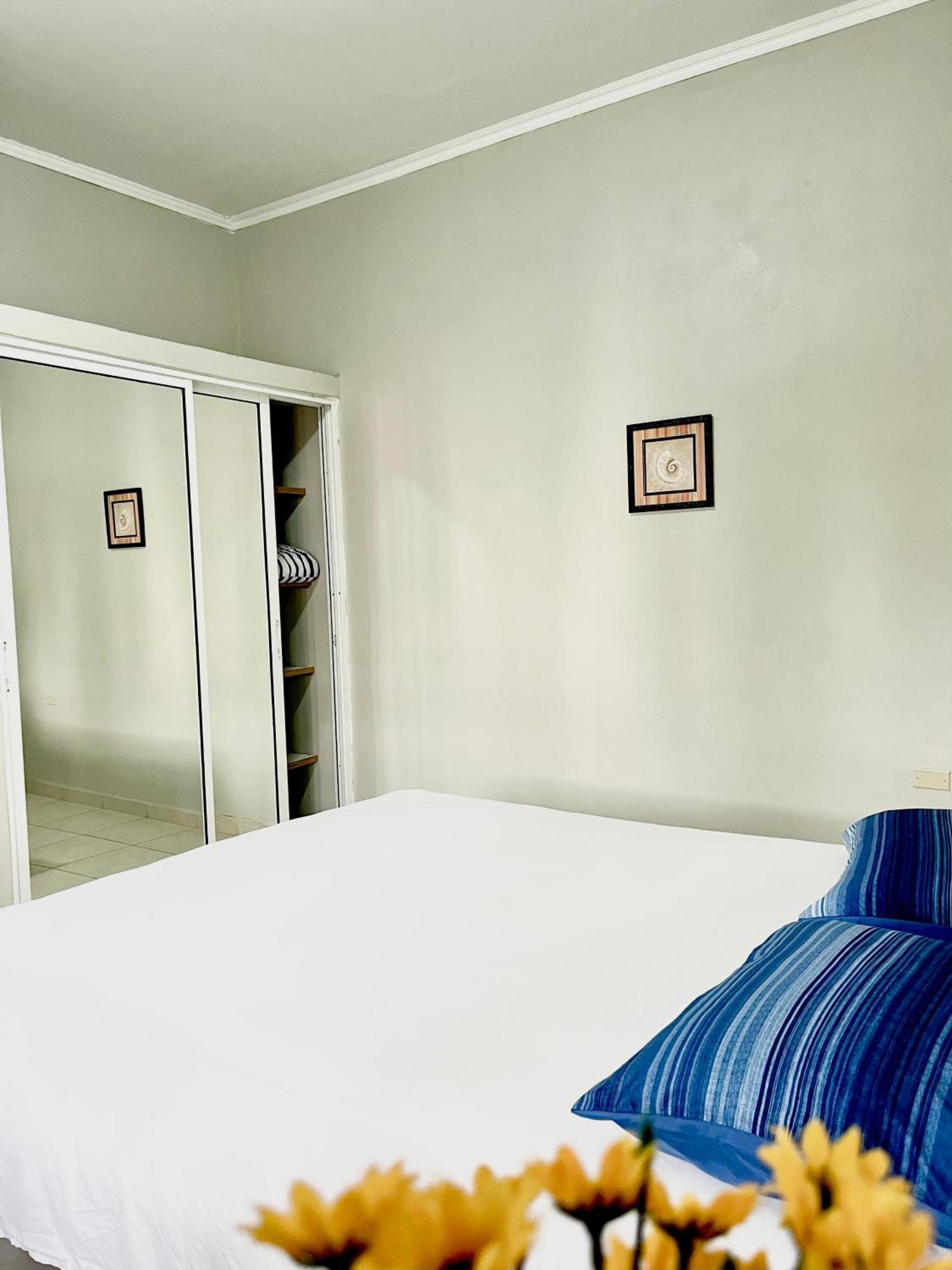 Mangohosting Hotel Comayagua Eksteriør billede