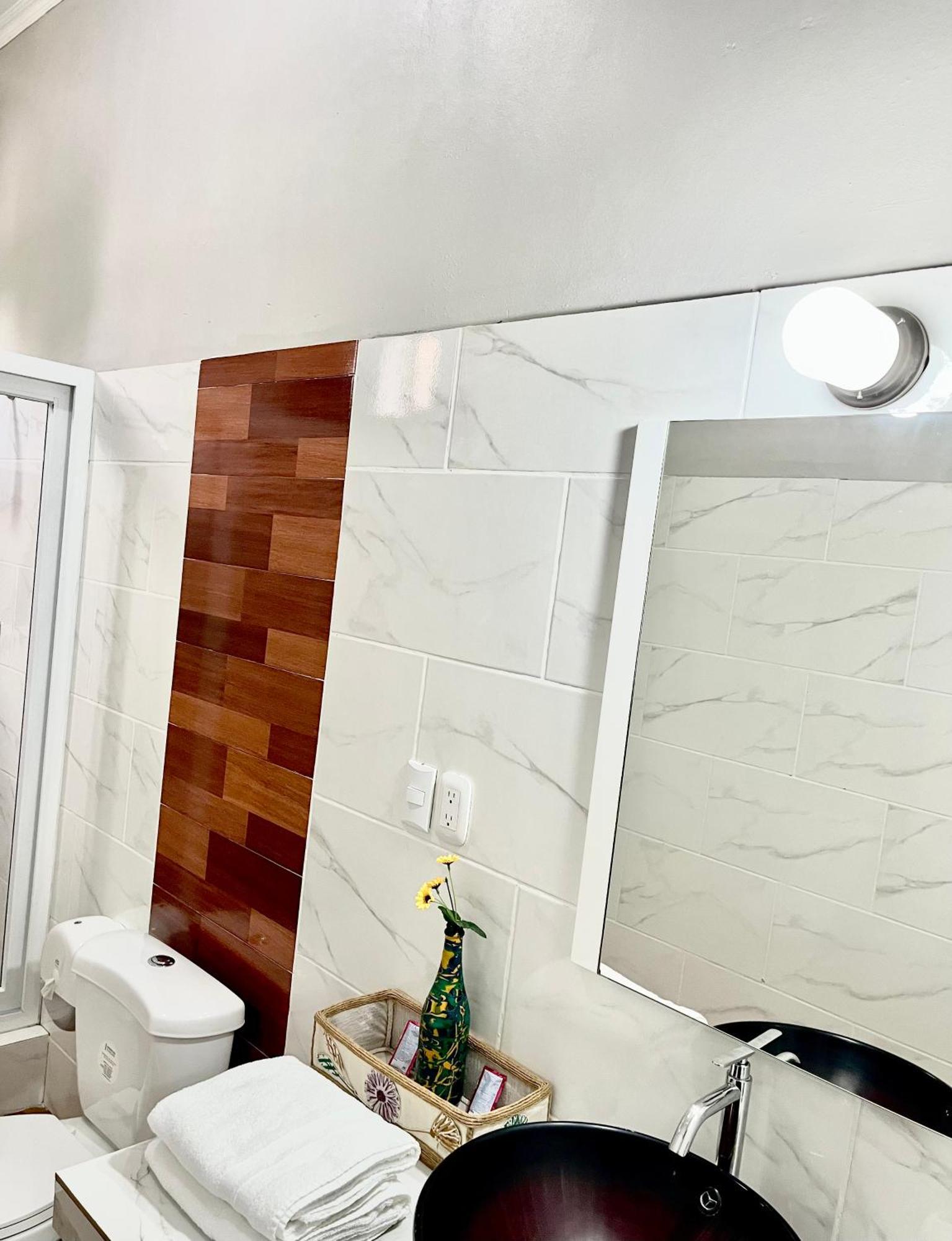 Mangohosting Hotel Comayagua Eksteriør billede