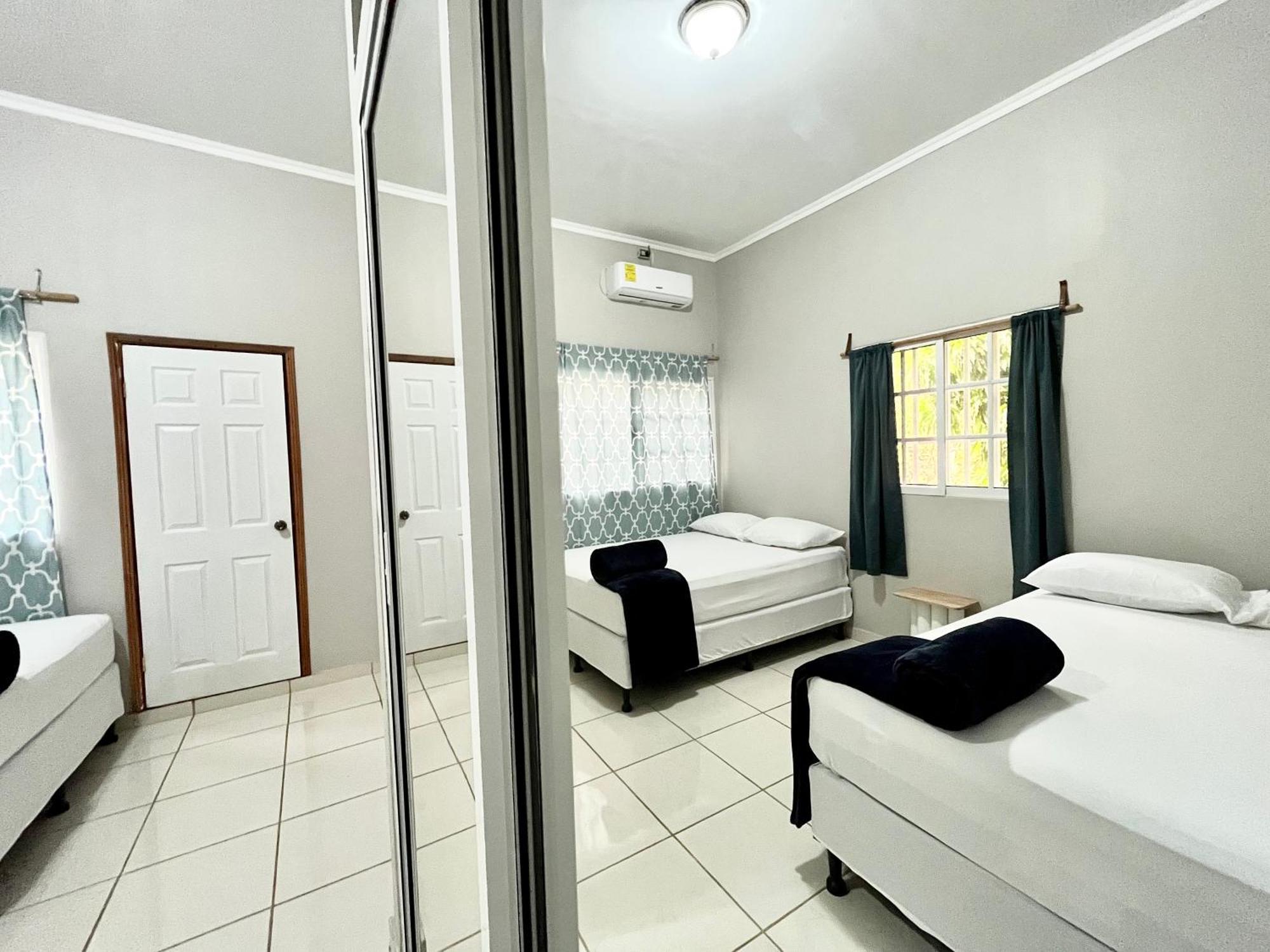 Mangohosting Hotel Comayagua Eksteriør billede