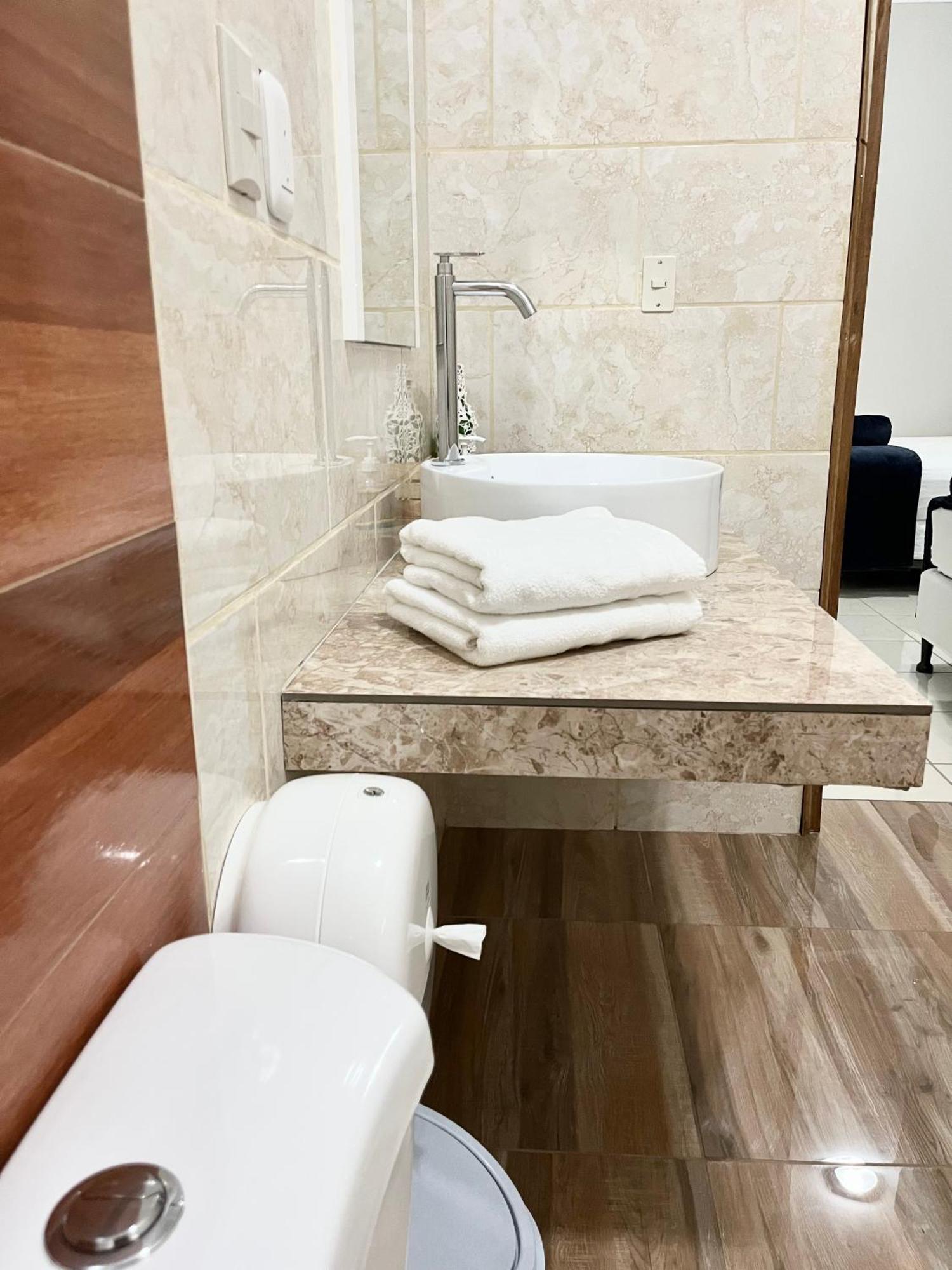 Mangohosting Hotel Comayagua Eksteriør billede